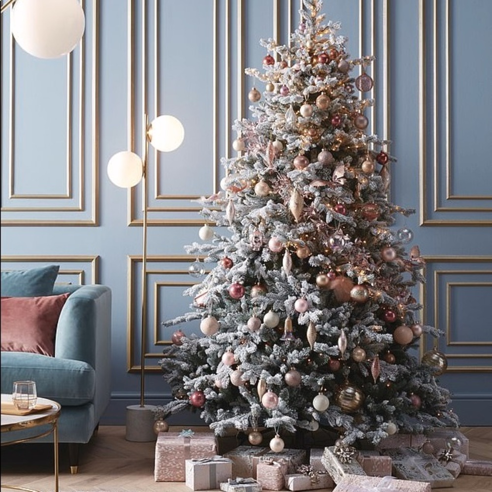 TREAT YOURSELF! 🛍